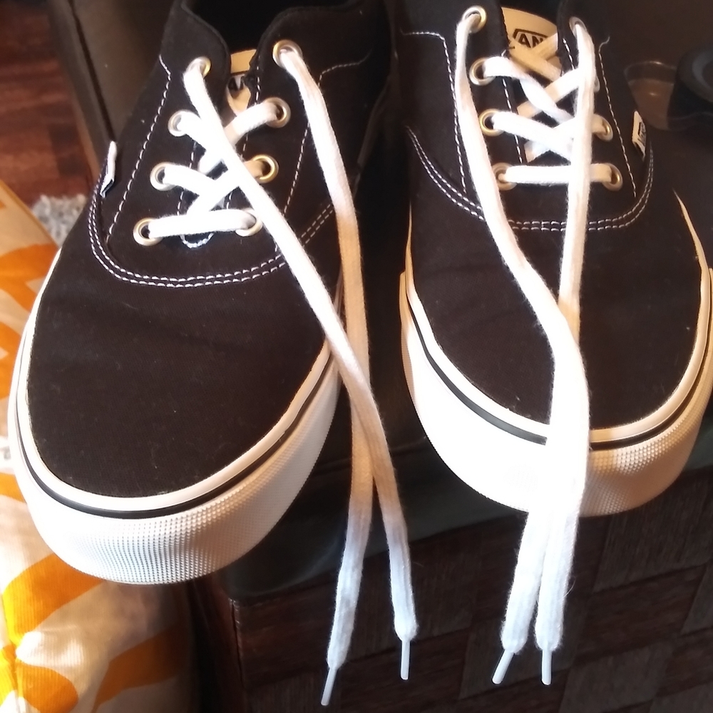 Women's VANS black and white size 10 - Picture 1 of 6